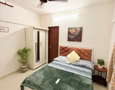 Luxurious 2bhk top floor near Nesco